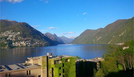 Prestigioso appartamento con terrazzo e splendida vista lago Paradiso